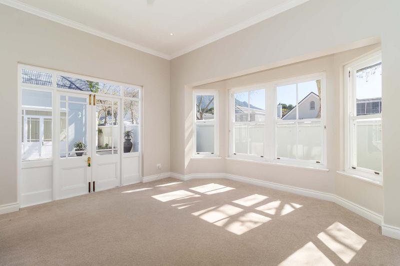 To Let 5 Bedroom Property for Rent in Steenberg Estate Western Cape